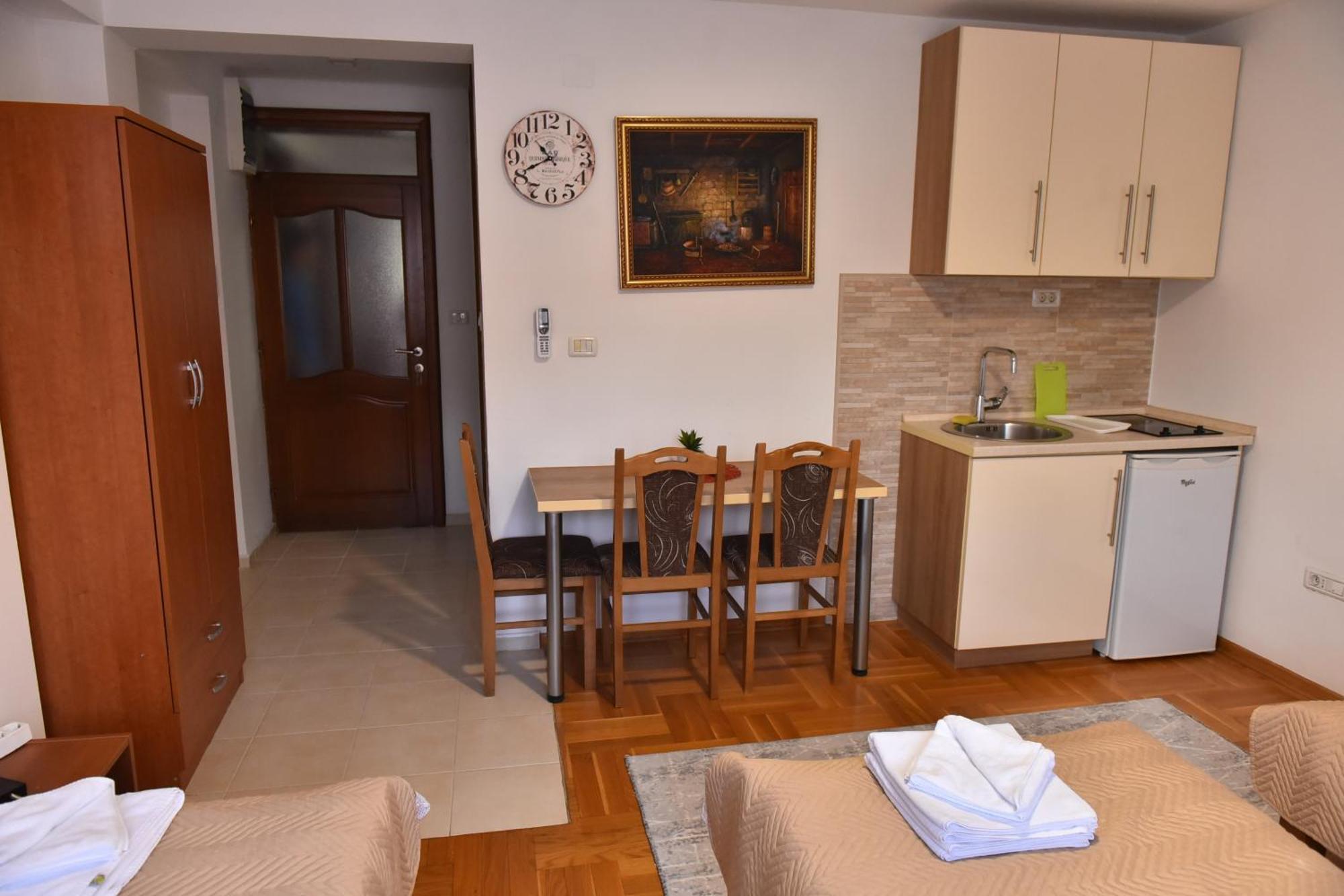 Apartments Ravno Плужине Номер фото