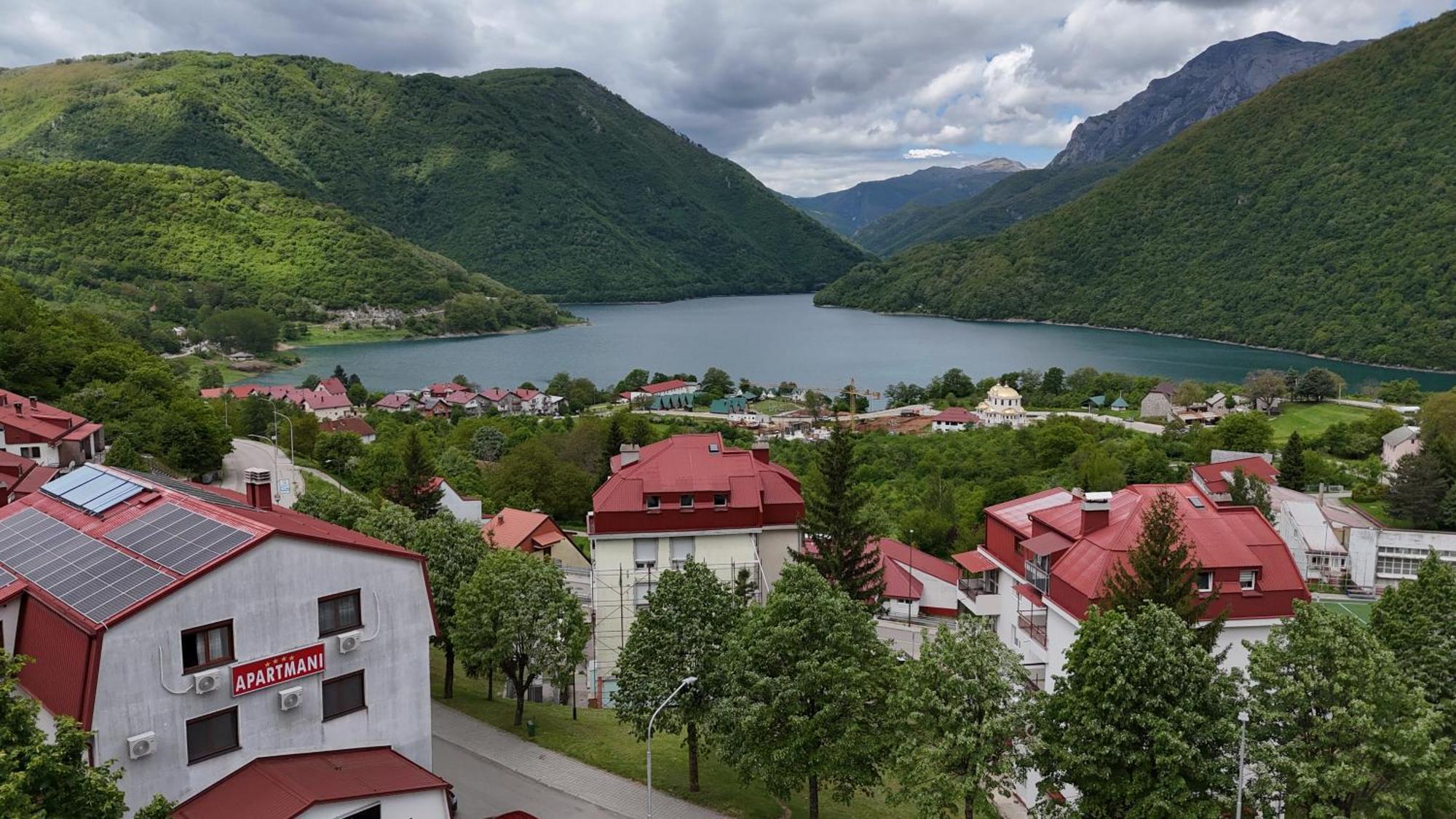 Apartments Ravno Плужине Экстерьер фото