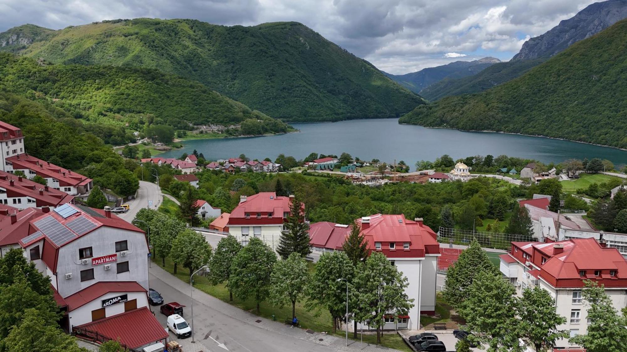 Apartments Ravno Плужине Экстерьер фото